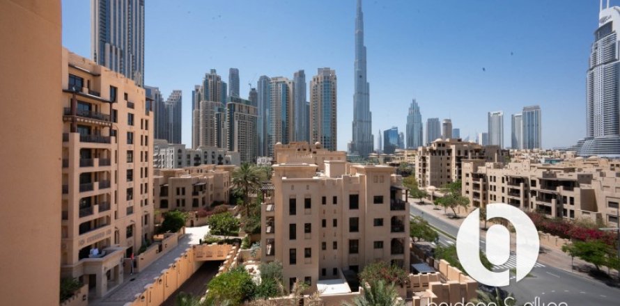 Apartamento en Old Town, Dubai, EAU 3 dormitorios, 183 m² № 709379