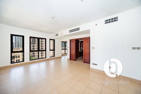 Apartamento en alquiler en Old Town, Dubai, EAU 3 dormitorios, 183 m2 № 709379 - foto 3