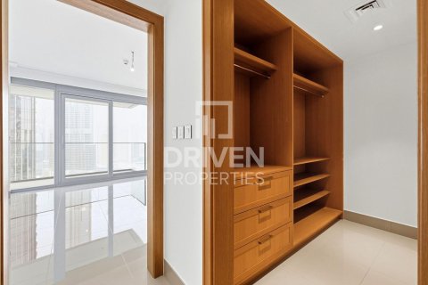 Appartement à louer à Downtown Dubai (Downtown Burj Dubai), Dubai, EAU 3 chambres, 189.52 m2 № 768502 - photo 13