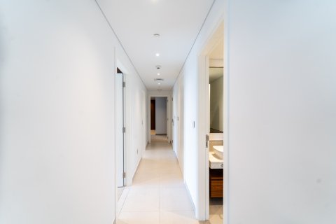 Huoneisto Umm Suqeim, Dubai, Arabiemiraatit 3 makuuhuonetta, 172 m2 № 696117 - kuva 10