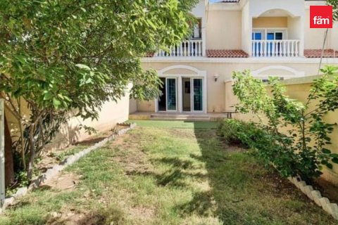 Városi lakóépület itt: Dubai, EAE, 2 hálószoba, 180 m², azonosító: 760329