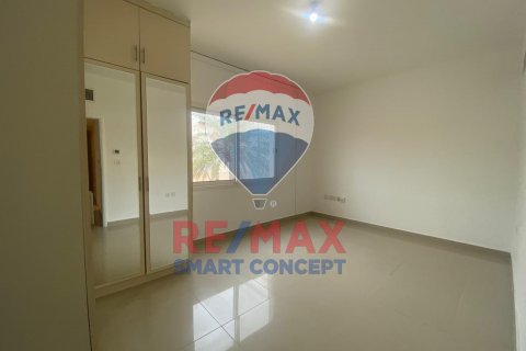 Villa à louer à Al Reef, Abu Dhabi, EAU 4 chambres, 265.5 m2 № 515830 - photo 5