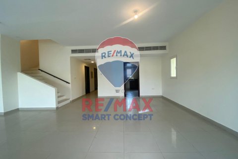 Вилла в Al Reef, Абу-Даби, ОАЭ 5 спален, 273.3м2 № 515829