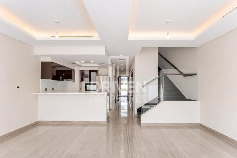 Shtëpi në qytet në DAMAC Hills (Akoya by DAMAC), Dubai, Emiratet e Bashkuara Arabe 4 dhoma gjumi, 180.05 m2. № 754204