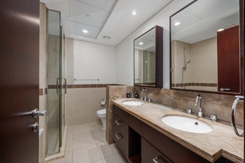 Appartement te koop in Downtown Dubai (Downtown Burj Dubai), Dubai, VAE 2 slaapkamers, 114.32 vr.m., nr 759779 - foto 12