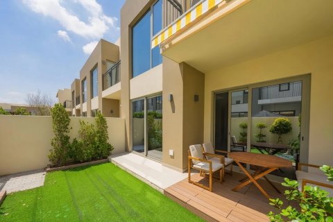 Dubai, BAE’de satılık sıra ev 3 yatak odası, 191 m² No 760961 - fotoğraf 8