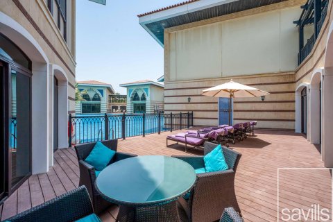 Villa til leje i Palm Jumeirah, Dubai, UAE 4 soveværelser, 368.55 kvm № 761200 - foto 9