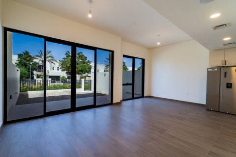 Apartamento em Dubai, EAU 3 quartos, 242 m2 № 696138