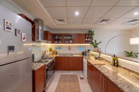 Vila u Dubai, UAE 4 spavaćih soba, 827 m2 Br. 766146 - fotografija 6