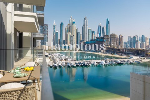 Huoneisto Dubai Harbour, Arabiemiraatit 2 makuuhuonetta, 116.68616800 m2 № 721096 - kuva 2
