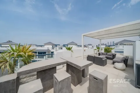 Kaupunkipientalo Palm Jumeirah, Dubai, Arabiemiraatit 4 makuuhuonetta, 347 m2 № 661000 - kuva 16