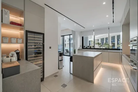 Kaupunkipientalo Palm Jumeirah, Dubai, Arabiemiraatit 4 makuuhuonetta, 347 m2 № 661000 - kuva 8