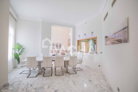 Apartamento en venta en Palm Jumeirah, Dubai, EAU 4 dormitorios, 450 m2 № 713668 - foto 2