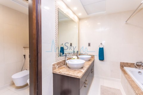 Üürile anda korter asukohaga Palm Jumeirah, Dubai, AÜE: 2 magamistoaga, 179 m² Nr 641279 - pilt 17