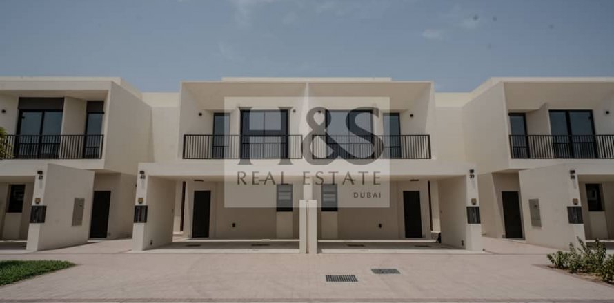 Таунхаус в Town Square, Дубай, ОАЕ 3 спальні, 174м2 № 642280