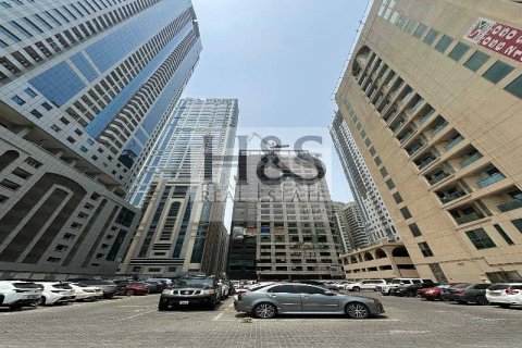 Terreno in vendita a Al Majaz, Sharjah, EAU 2406 mq. № 642281 - foto 4