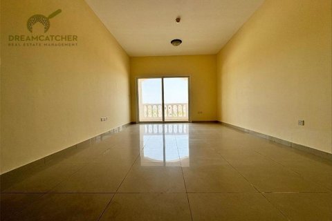 Apartment til salg i Al Hamra Village, Ras Al Khaimah, UAE 2 soveværelser, 115.6 kvm № 512547 - foto 9