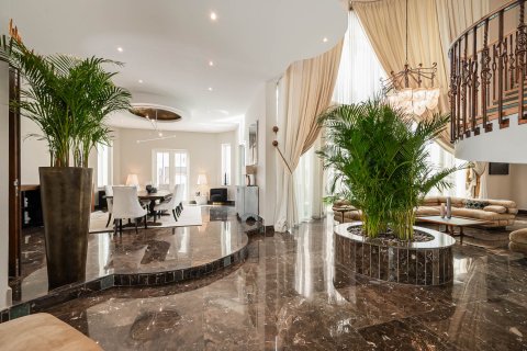Βίλα σε Al Sufouh, Dubai, ΗΑΕ 5 υπνοδωμάτια, 836.13 τ.μ. Αρ. 751049 - φωτογραφία 7