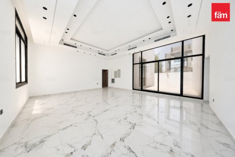 Вилла Аль-Барша, Дубай, БАӘ-да 4 жатын бөлмелер, 929 м² № 758498 - фото 2