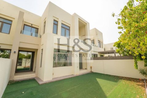 Reem、Dubai、UAEにあるヴィラ 3ベッドルーム、238 m2 No642150