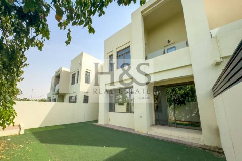 Vilë në Reem, Dubai, Emiratet e Bashkuara Arabe 3 dhoma gjumi, 238 m2. № 642150 - Foto 17