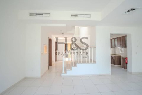 Vilë në Reem, Dubai, Emiratet e Bashkuara Arabe 3 dhoma gjumi, 238 m2. № 642150 - Foto 5