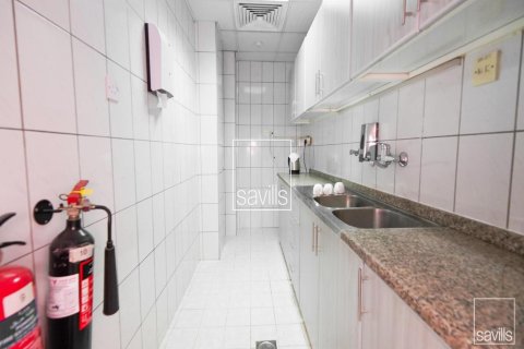 Office in Mussafah, Abu Dhabi, UAE 385.92 sq.m. № 748196 - photo 17