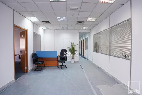 Office in Mussafah, Abu Dhabi, UAE 385.92 sq.m. № 748196 - photo 7