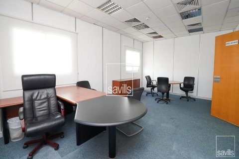 Office in Mussafah, Abu Dhabi, UAE 385.92 sq.m. № 748196 - photo 6