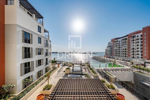 Διαμέρισμα σε Jumeirah, Dubai, ΗΑΕ 2 υπνοδωμάτια, 111.2 τ.μ. Αρ. 762617