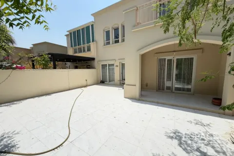Вилла в The Springs, Дубай, ОАЭ 2 спальни, 164м2 № 738234