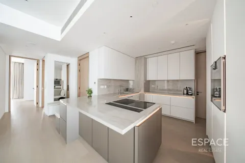 Apartamento en alquiler en Jumeirah Beach Residence, Dubai, EAU 4 dormitorios, 237 m2 № 738236 - foto 4