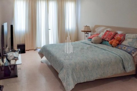 Villa sa Saadiyat Island, Abu Dhabi, UAE 5 silid-tulugan, 542 sq.m. № 513981 - larawan 4