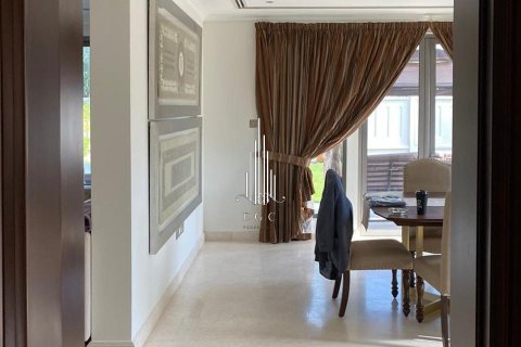 Villa sa Saadiyat Island, Abu Dhabi, UAE 5 silid-tulugan, 542 sq.m. № 513981 - larawan 10