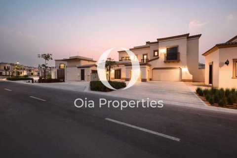 Huvila Abu Dhabi, Arabiemiraatit 5 makuuhuonetta, 640 m2 № 644594 - kuva 9