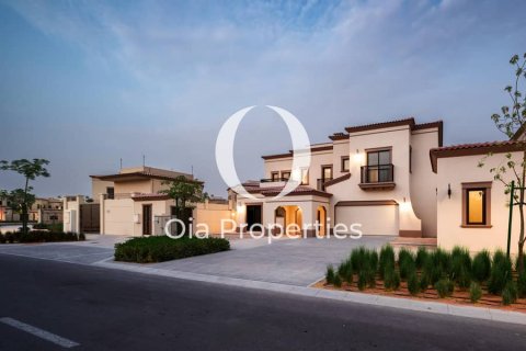 Huvila Abu Dhabi, Arabiemiraatit 5 makuuhuonetta, 640 m2 № 644594 - kuva 24