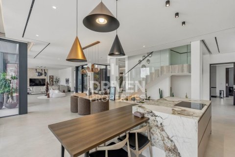 Nadd Al Sheba, Dubai, BAE’de satılık villa 5 yatak odası, 930.24 m&sup2; No 765242 - fotoğraf 2