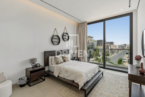 Nadd Al Sheba, Dubai, BAE’de satılık villa 5 yatak odası, 930.24 m&sup2; No 765242 - fotoğraf 15