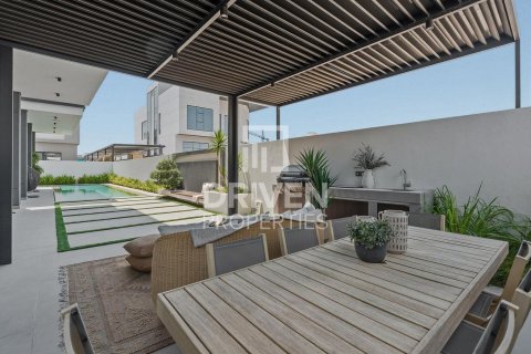 Nadd Al Sheba, Dubai, BAE’de satılık villa 5 yatak odası, 930.24 m&sup2; No 765242 - fotoğraf 30
