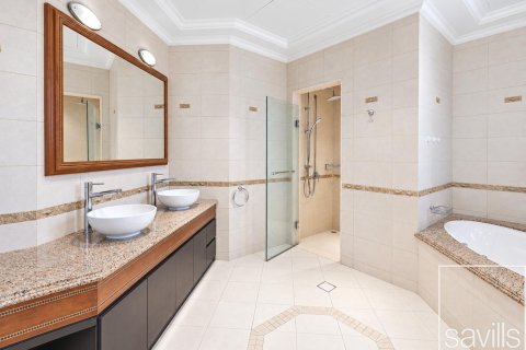 Villa til salgs i Palm Jumeirah, Dubai, Emiratene 4 soverom, 657.38 kvm Nr. 766764 - Foto 16