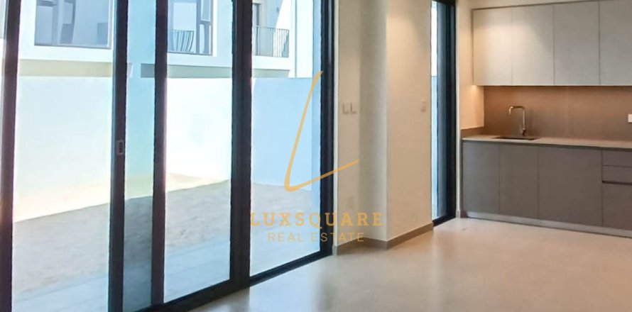 Villa in Dubai South (Dubai World Central), Dubai, VAE 3 slaapkamers, 141 vr.m. nr 738744