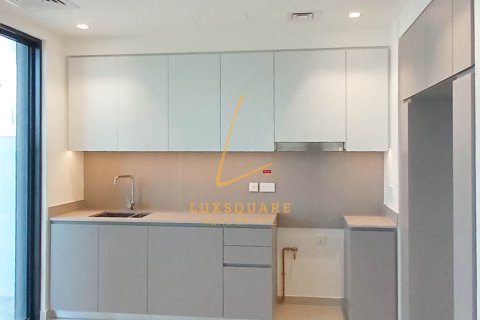 Villa te huur in Dubai South (Dubai World Central), Dubai, VAE 3 slaapkamers, 141 vr.m., nr 738744 - foto 3