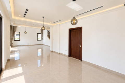 Vilë në Arabian Ranches 2, Dubai, Emiratet e Bashkuara Arabe 4 dhoma gjumi, 404.5 m2. № 768755 - Foto 8