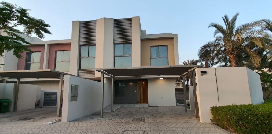Radhus i Muwaileh Commercial, Sharjah, UAE 3 sovrum, 175.12 kvm Nr. 768753
