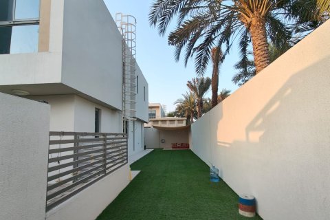 Radhus uthyres i Muwaileh Commercial, Sharjah, UAE 3 sovrum, 175.12 kvm Nr. 768753 - fotografi 5