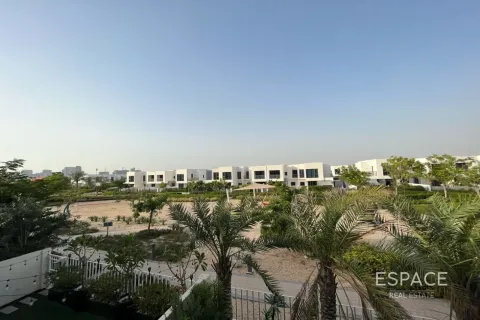 Vilë në Dubai Hills Estate, Emiratet e Bashkuara Arabe 3 dhoma gjumi, 211 m2. № 738401 - Foto 11