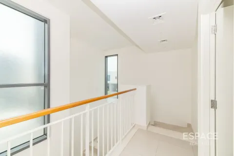 Villa sa Dubai Hills Estate, UAE 4 silid-tulugan, 231 sq.m. № 738400 - larawan 11