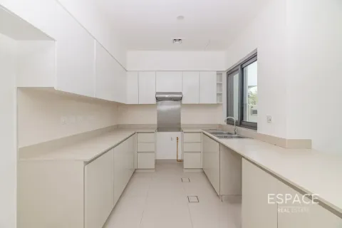Villa sa Dubai Hills Estate, UAE 4 silid-tulugan, 231 sq.m. № 738400 - larawan 2