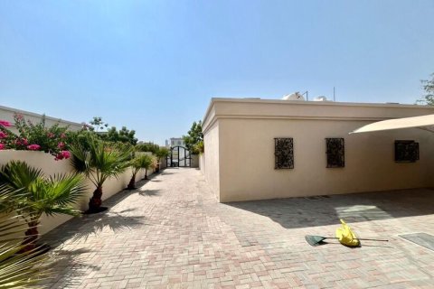 Al Barsha, Dubai, UAE의 판매용 빌라 침실 4개, 1394.43제곱미터 번호 728296 - 사진 14