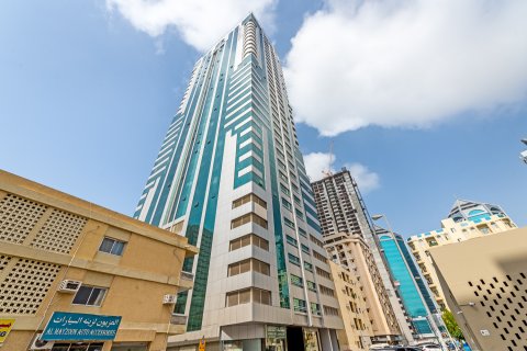 Квартира в Аль-Махаз, Шарджа, ОАЭ 3 спальни, 237.27м2 № 748867